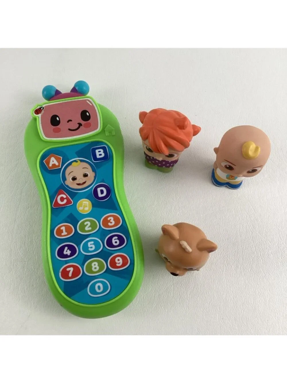Cocomelon Press & Learn Remote Control Yo Yo JJ Bingo 2